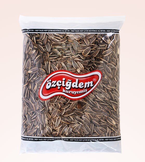 Özçiğdem Siyah Çekirdek Sade 700 Gr